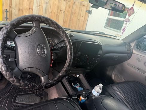 Used 2003 Toyota Tundra Limited RWD image 5