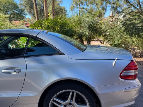 Used 2008 Mercedes-Benz SL 550 w/ AMG Sport Pkg image 14