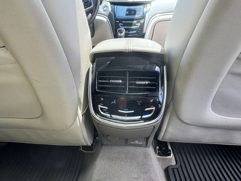 Used 2014 Cadillac XTS Platinum AWD/4WD image 24
