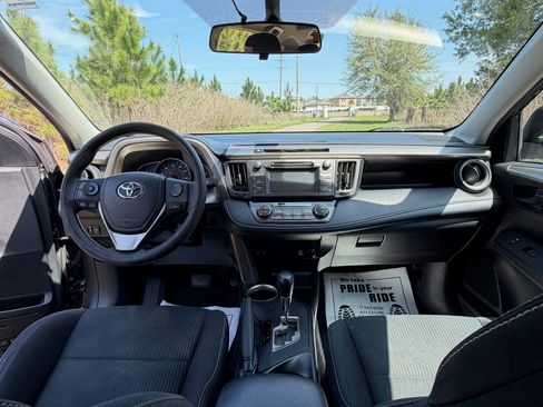 Used 2013 Toyota RAV4 XLE image 11