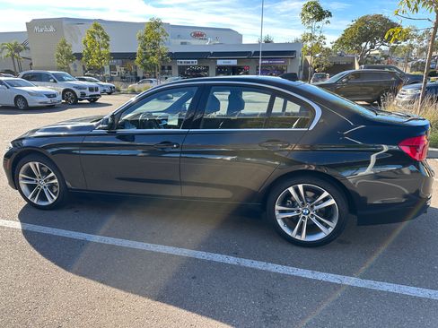 Used 2018 BMW 330i Sedan image 1