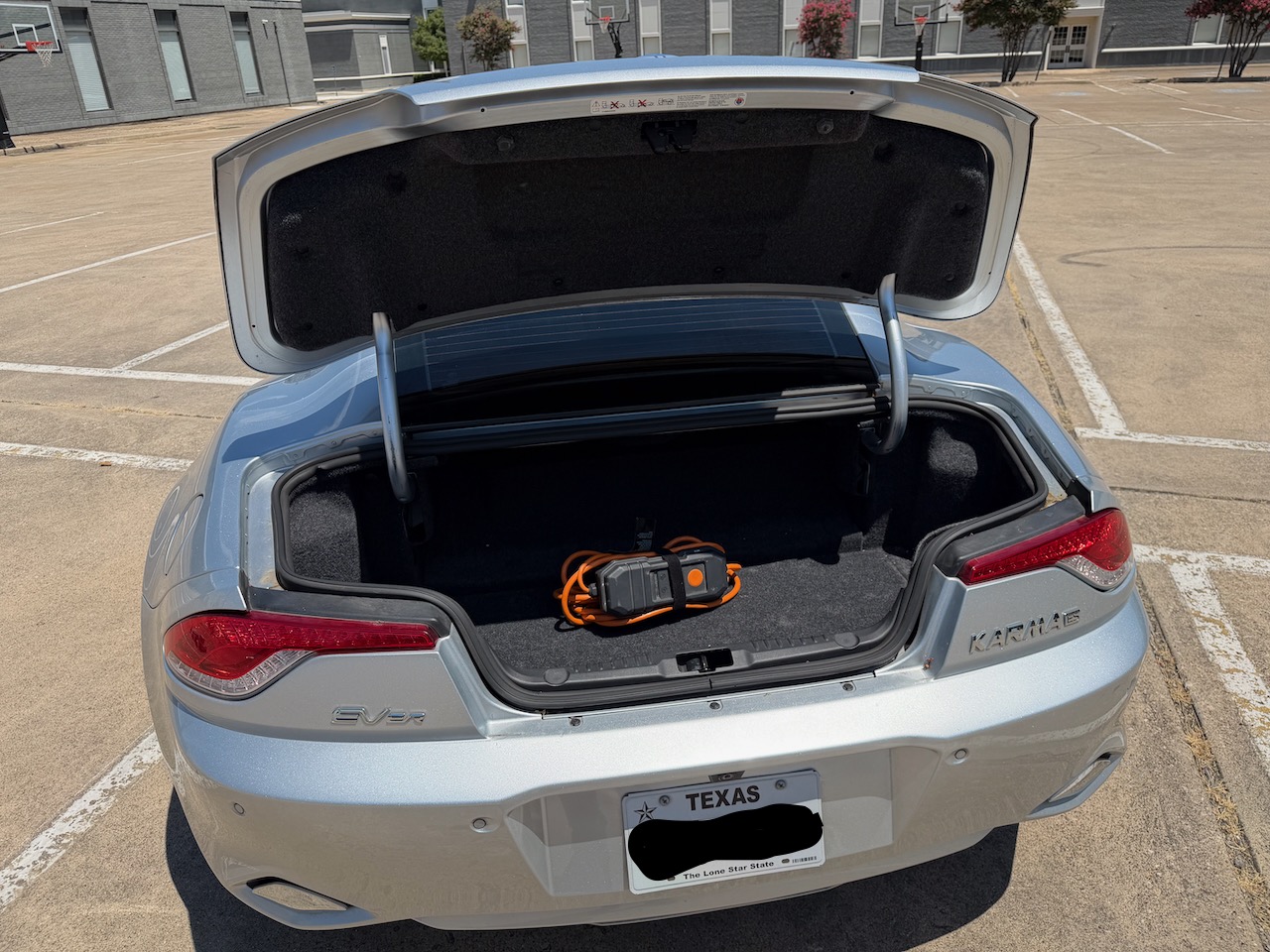Used 2012 Fisker Karma EcoSport RWD image 14
