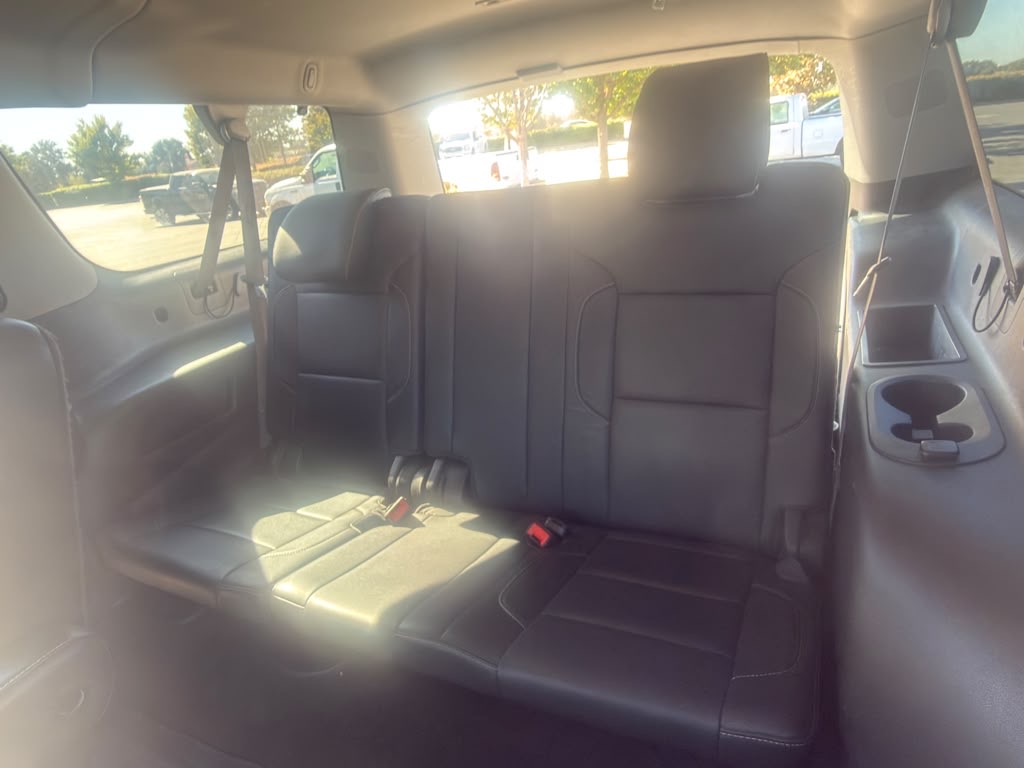 Used 2015 Chevrolet Suburban LT w/ Luxury Package RWD image 9