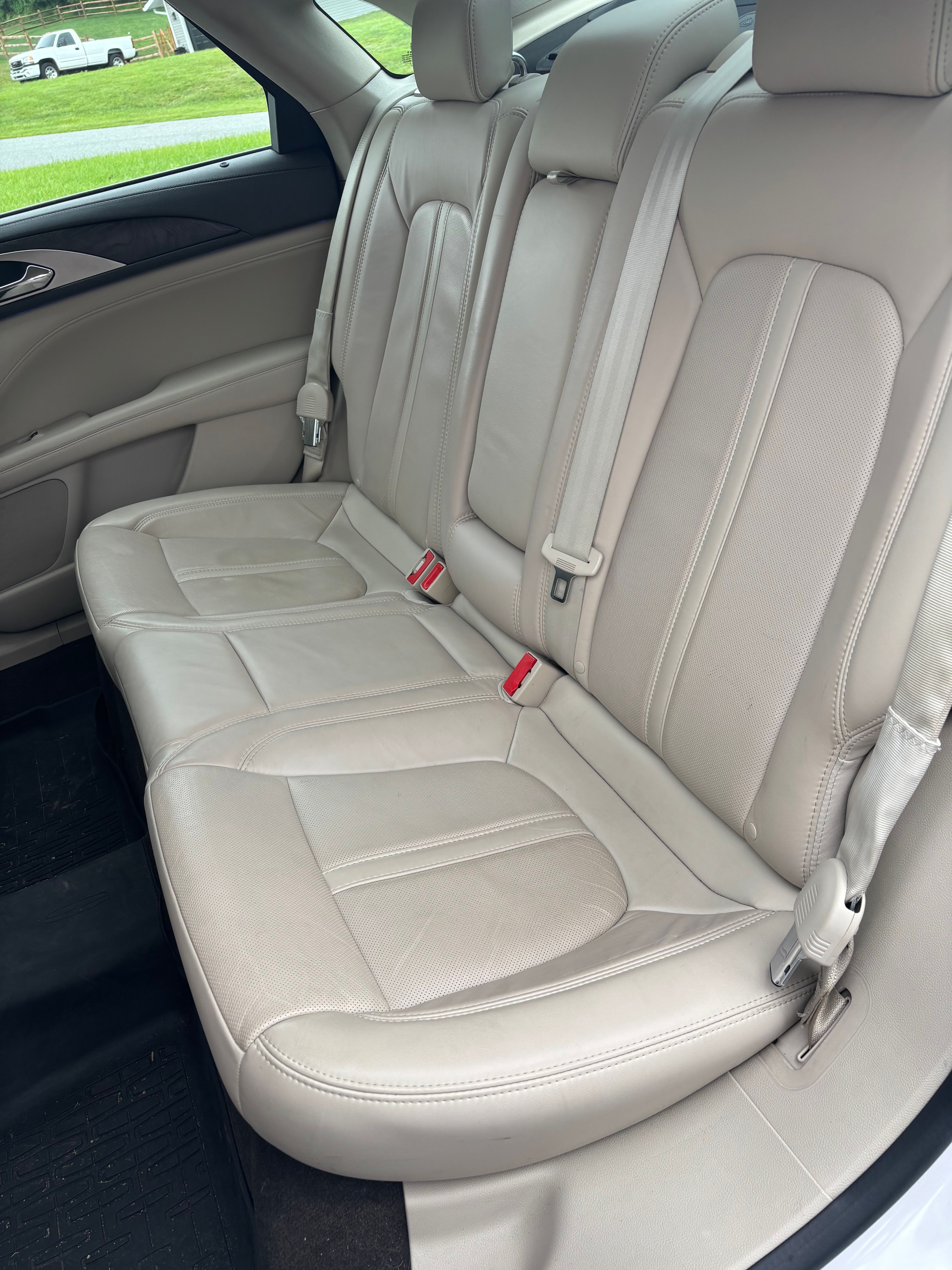 Used 2019 Lincoln MKZ Reserve AWD/4WD image 16