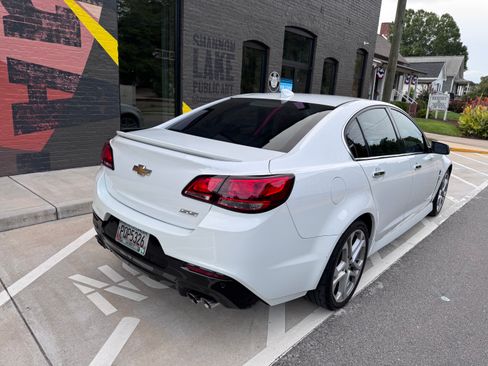 Used 2017 Chevrolet SS RWD image 6