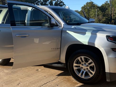 Used 2019 Chevrolet Tahoe LT RWD image 11