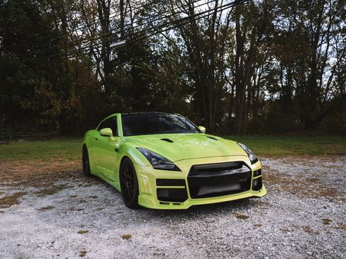 Used 2010 Nissan GT-R Premium image 6