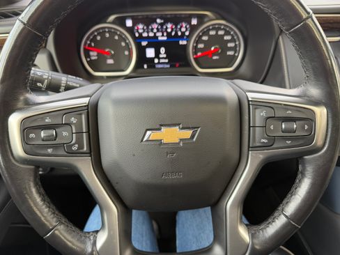 Used 2021 Chevrolet Tahoe Premier w/ Premium Package image 14