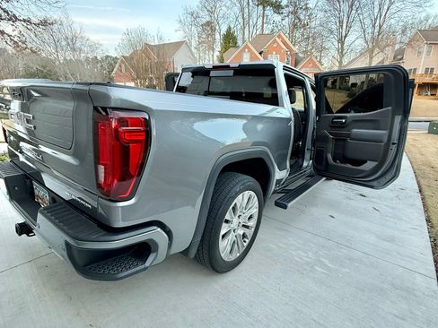 Used 2022 GMC Sierra 1500 Denali w/ Denali Premium Package image 5