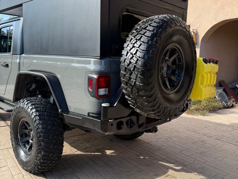 Used 2021 Jeep Gladiator Rubicon AWD/4WD image 9