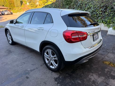 Used 2015 Mercedes-Benz GLA 250 4MATIC image 9