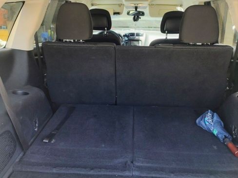 Used 2016 Dodge Journey SE w/ Flexible Seating Group image 8