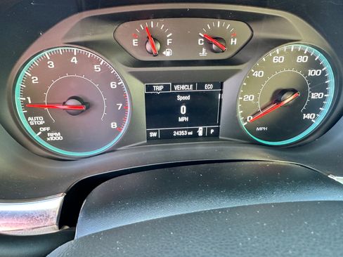 Used 2022 Chevrolet Traverse LS w/ Midnight/Sport Edition image 2