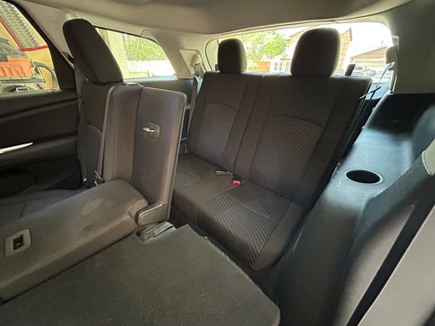 Used 2017 Dodge Journey Crossroad AWD/4WD image 12