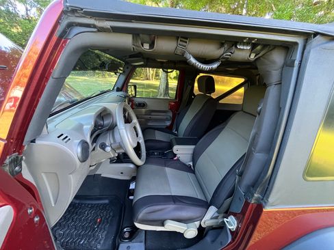 Used 2007 Jeep Wrangler X image 14