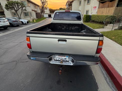 Used 2002 Toyota Tacoma PreRunner image 4