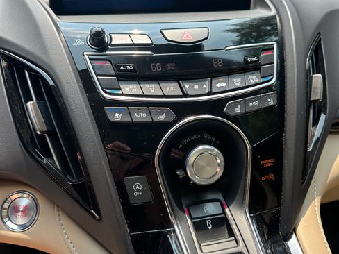 Used 2019 Acura RDX w/ Advance Package FWD image 11