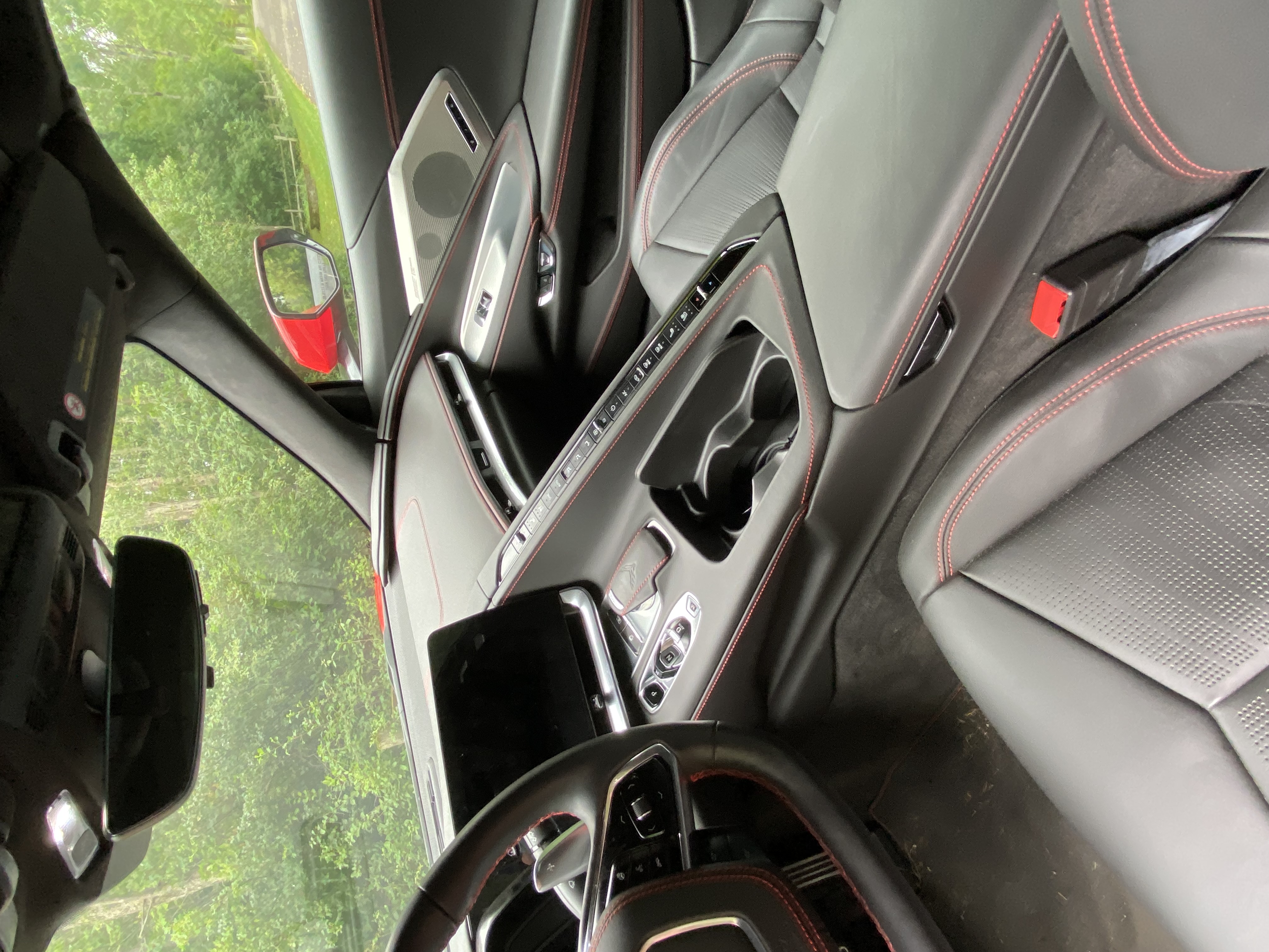 Used 2022 Chevrolet Corvette Stingray Premium Cpe w/ Z51 Performance Package RWD image 6
