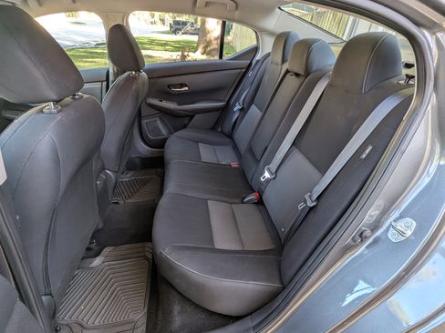 Used 2021 Nissan Sentra SV image 16