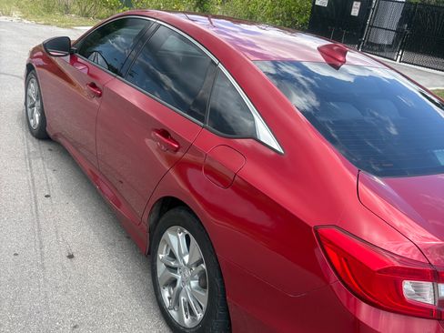 Used 2018 Honda Accord LX image 6