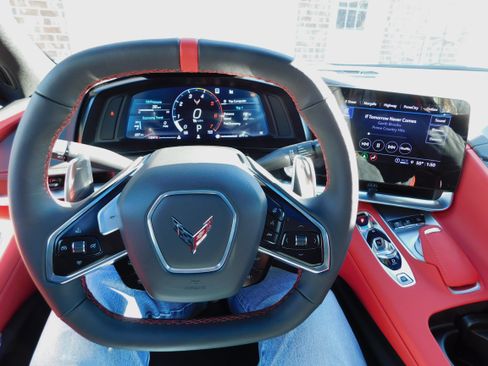 Used 2023 Chevrolet Corvette Stingray Preferred Cpe w/ Z51 Performance Package image 4