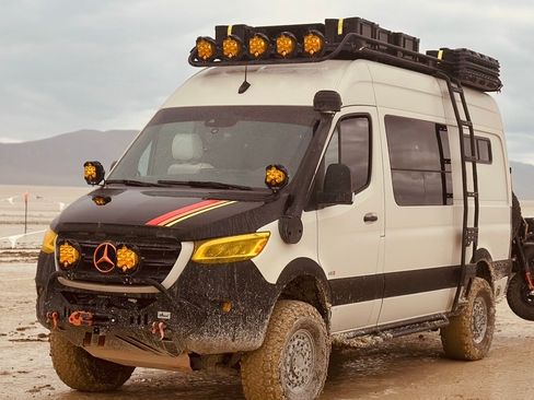 Used 2021 Mercedes-Benz Sprinter 2500 image 16