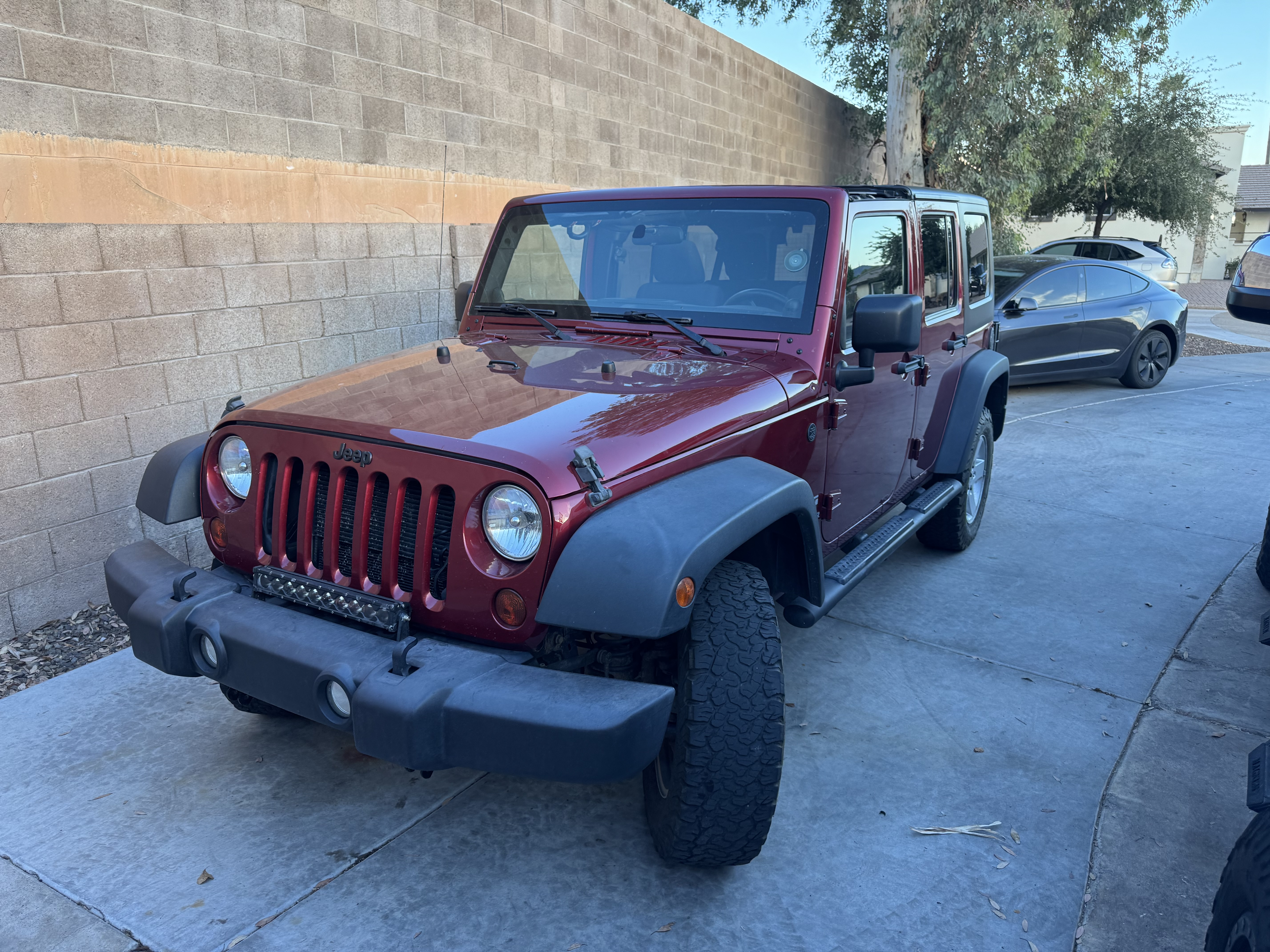 Used 2012 Jeep Wrangler Unlimited Sport w/ PWR Convenience Group AWD/4WD image 1