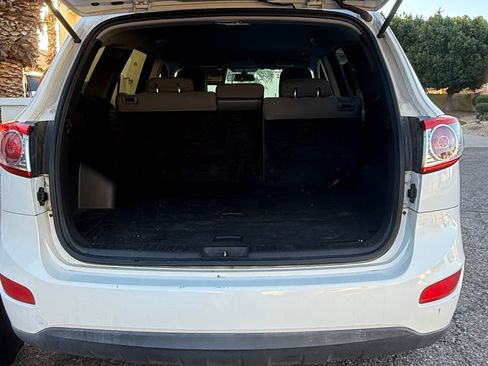 Used 2011 Hyundai Santa Fe GLS image 13