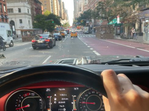 Used 2021 Jeep Wrangler Unlimited Rubicon image 2