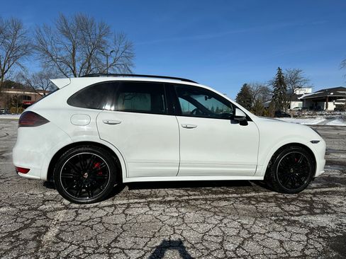 Used 2013 Porsche Cayenne GTS image 2