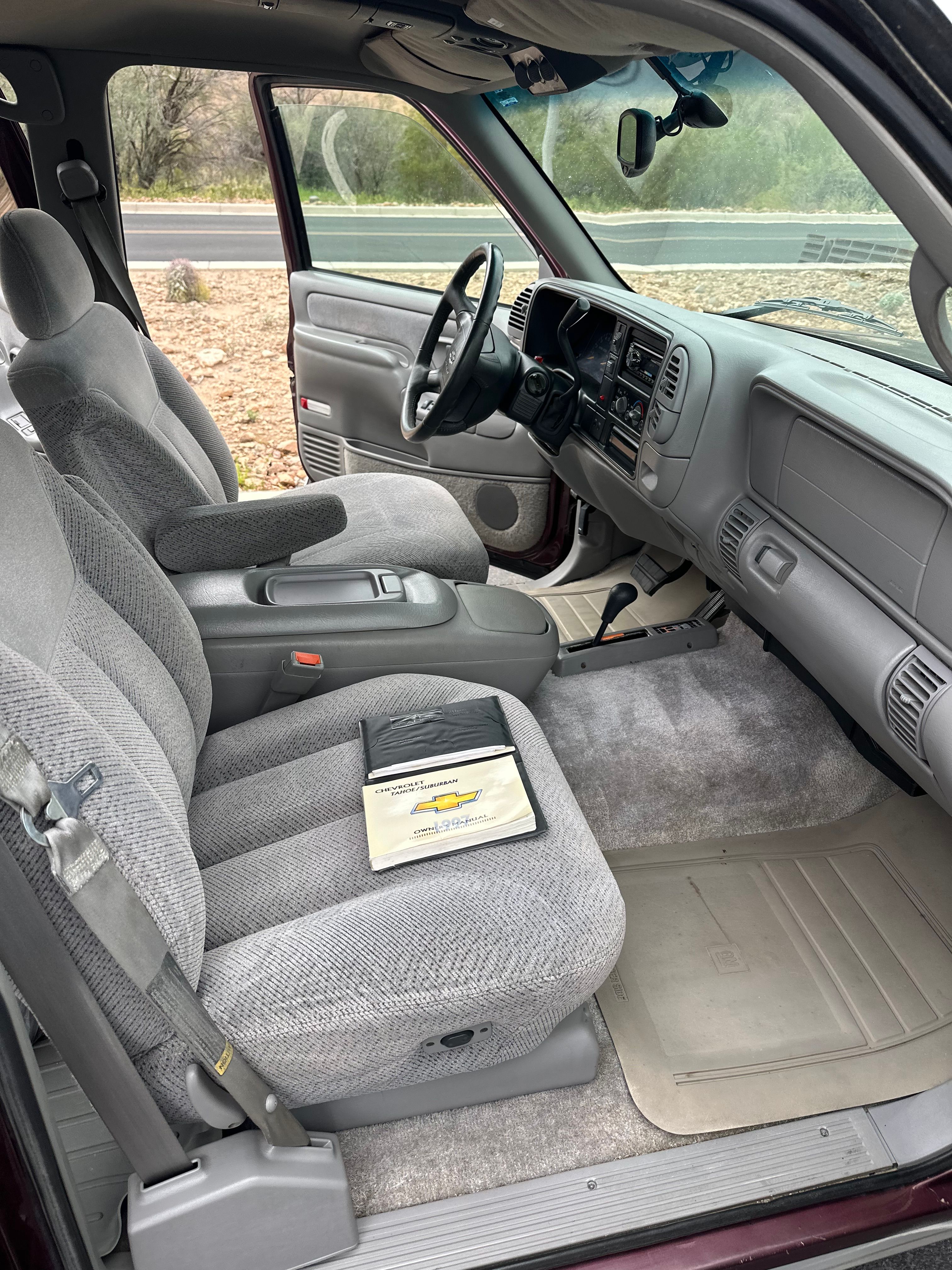 Used 1997 Chevrolet Suburban 4WD w/ Preferred Equipment Group 2 image 9