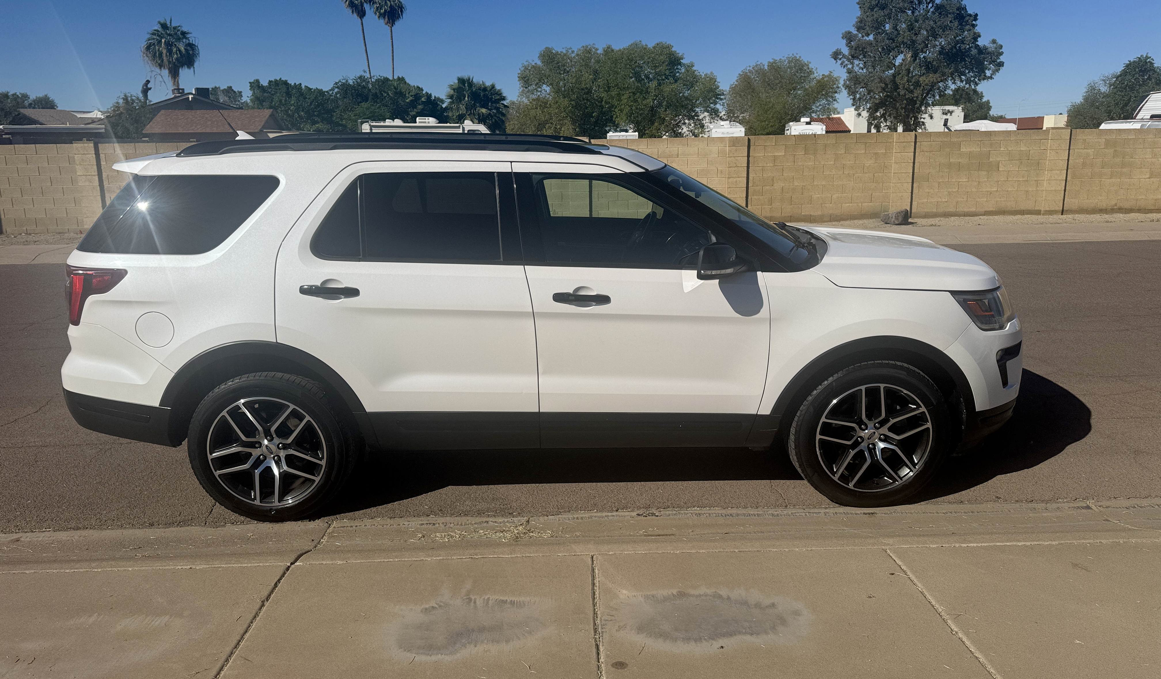 Used 2019 Ford Explorer Sport w/ Equipment Group 401A AWD/4WD image 8