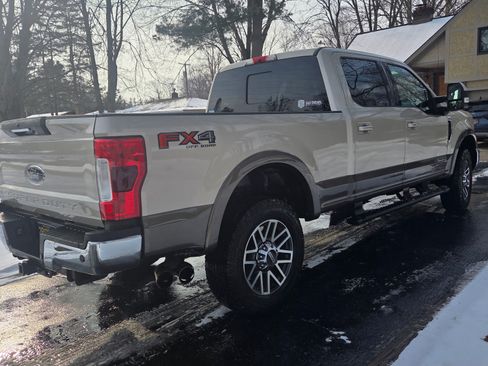 Used 2017 Ford F250 Lariat w/ Lariat Ultimate Package image 5