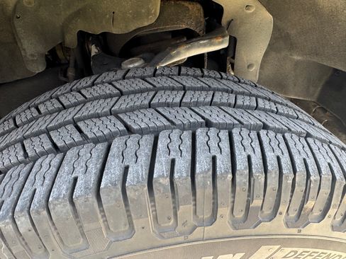 Used 2015 Ford F150 XLT w/ Equipment Group 301A Mid image 26