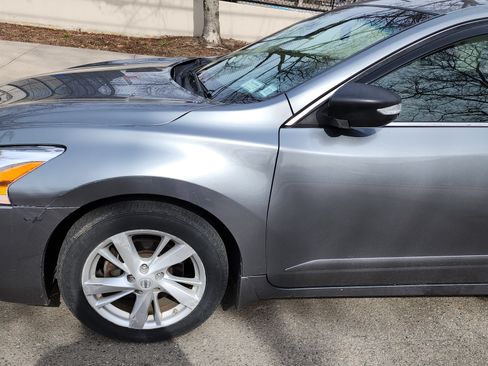 Used 2015 Nissan Altima 2.5 SV image 19