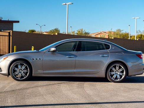 Used 2017 Maserati Quattroporte S GranLusso Q4 image 2