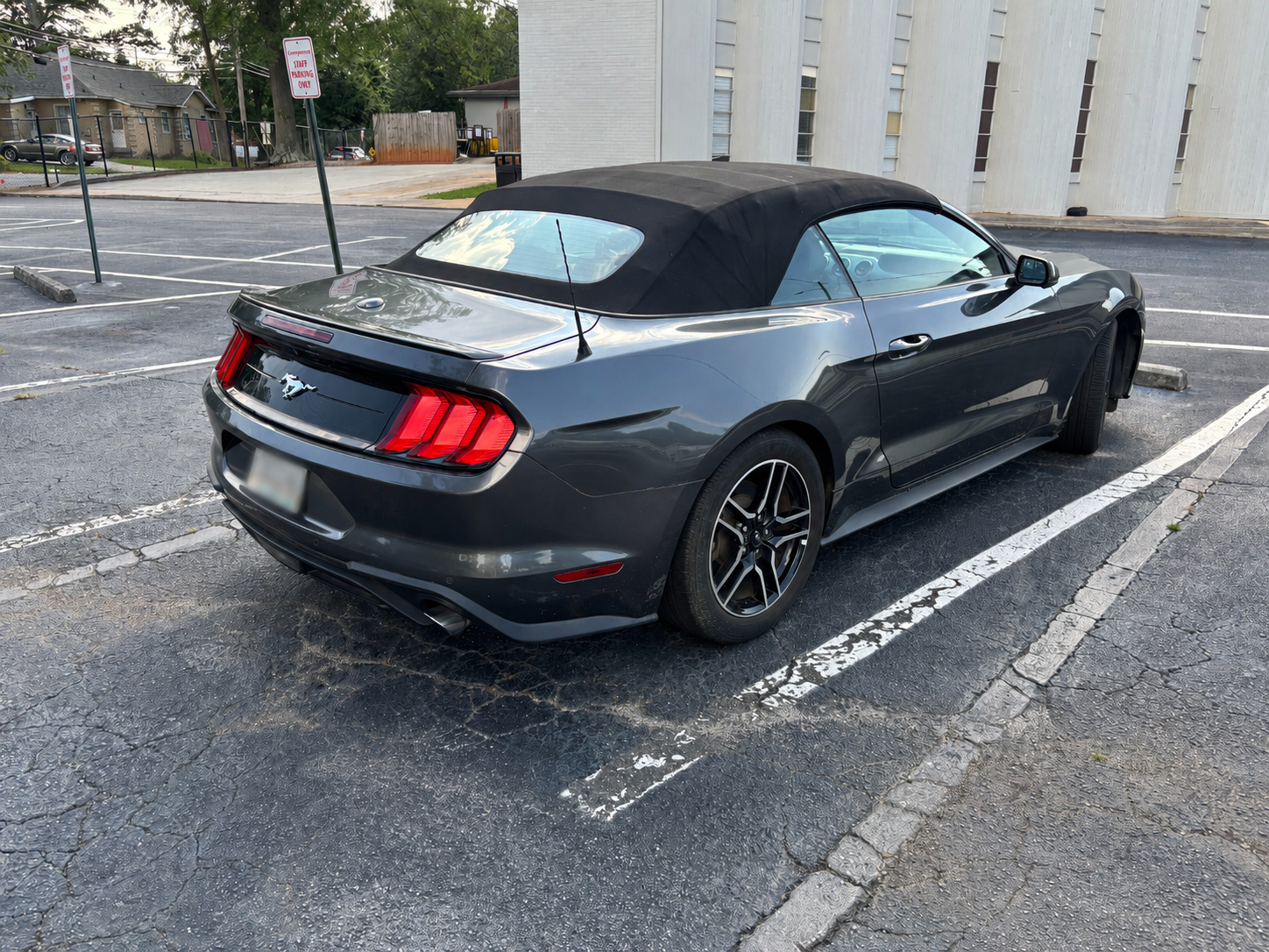 Used 2018 Ford Mustang Premium w/ Equipment Group 201A RWD image 5