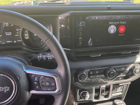 Used 2024 Jeep Wrangler Unlimited Sahara w/ Dual Top Group image 8