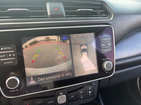 Used 2020 Nissan Leaf SV w/ SV Technology Package image 13