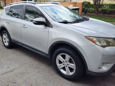 Used 2013 Toyota RAV4 XLE image 1