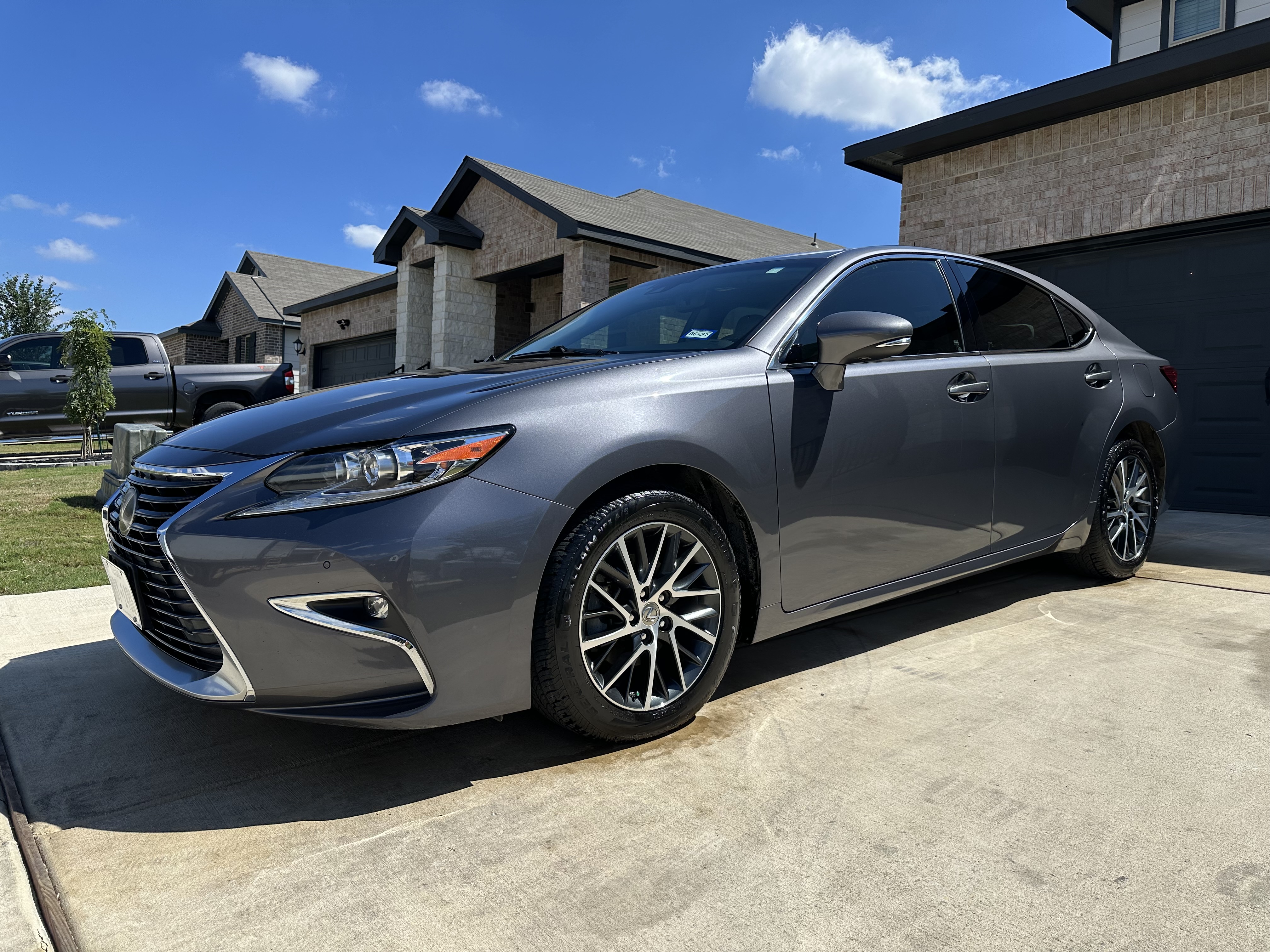 Used 2017 Lexus ES 350 w/ Luxury Package FWD image 5