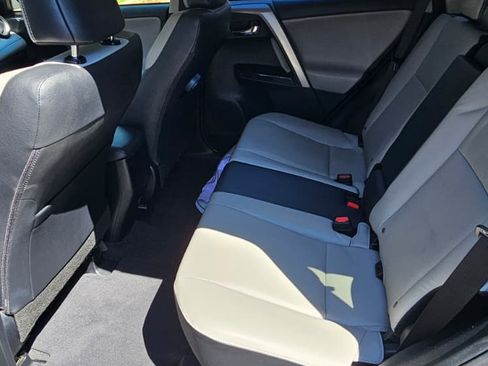 Used 2018 Toyota RAV4 Limited image 27