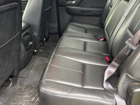 Used 2014 Chevrolet Silverado 2500 LTZ w/ LTZ Plus Package image 17