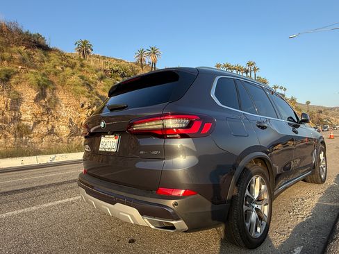 Used 2021 BMW X5 sDrive40i w/ Convenience Package image 8