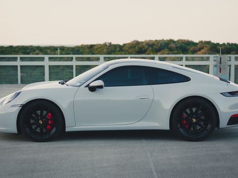 Used 2022 Porsche 911 Carrera S RWD image 5