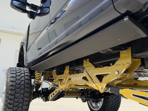 Used 2023 Ford F250 Lariat w/ Sport Appearance Package image 33