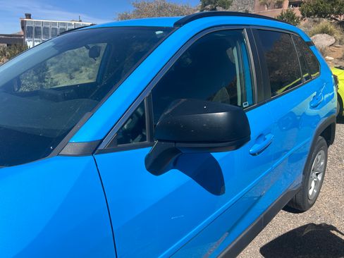 Used 2021 Toyota RAV4 LE w/ Carpet Mat Package (TMS) image 5