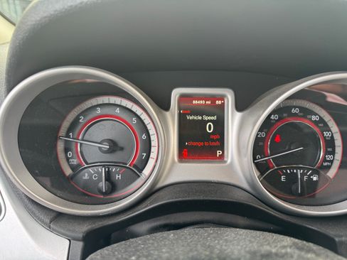 Used 2018 Dodge Journey SE FWD image 13