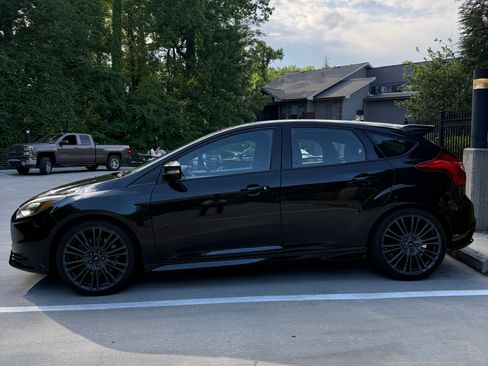 Used 2014 Ford Focus ST w/ Equipment Group 202A FWD image 6