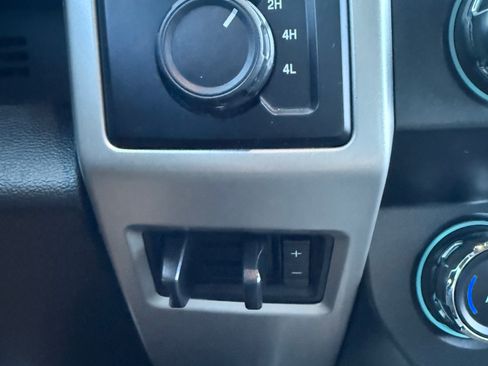 Used 2019 Ford F250 Lariat w/ Lariat Value Package image 14